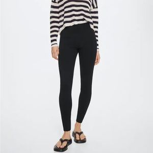 NWOT! Mango Black Ponte Knit Decorative Seam Leggings Tailored Dress Work Pant